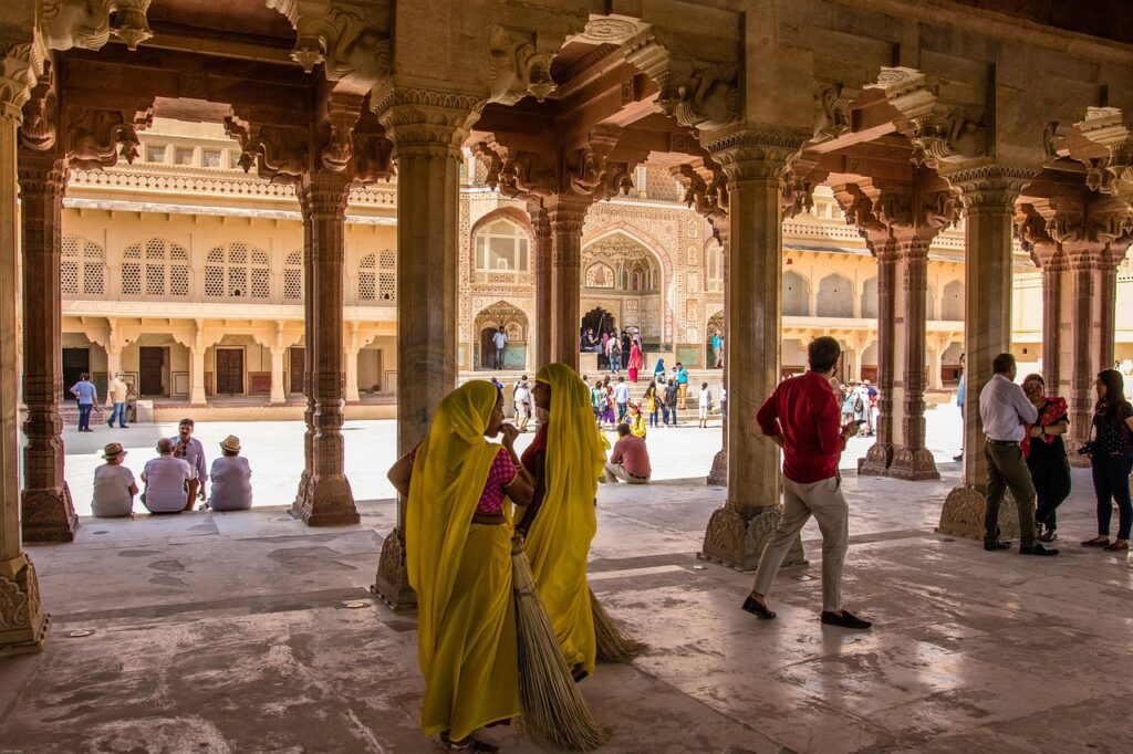 Jaipur'daki Amber Kalesi manzarası