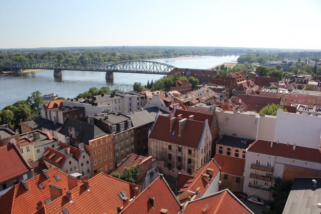 Toruń'un eski şehir merkezinde ortaçağ binaları