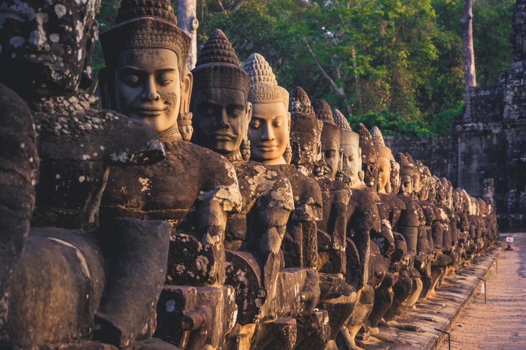 Kamboçya'daki Angkor Wat tapınağının genel görünümü