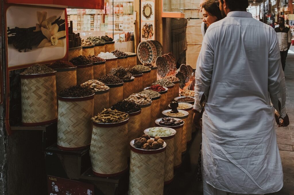 Eminönü Mısır Çarşısı'nda baharat tezgâhları