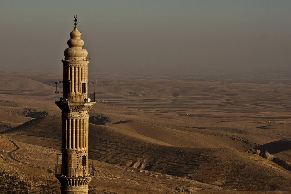 Mardin Ulu Camii'nin taş minaresi