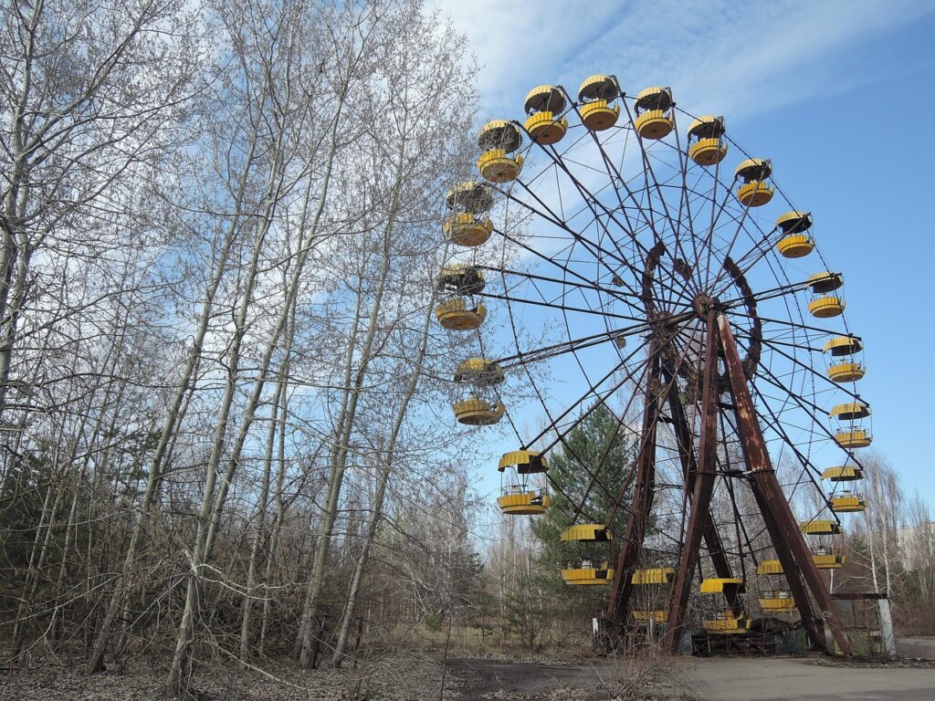 Pripyat'taki terk edilmiş lunapark atlıkarıncası