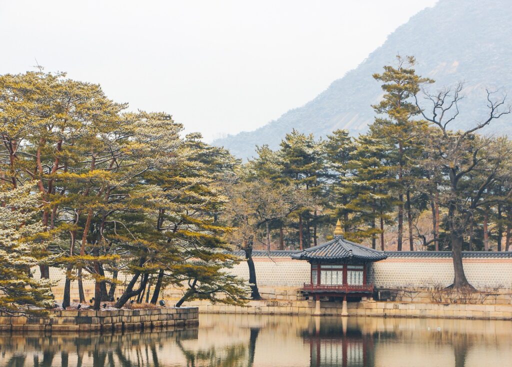 Seul Gyeongbokgung Sarayı'nda nöbet değişimi töreni