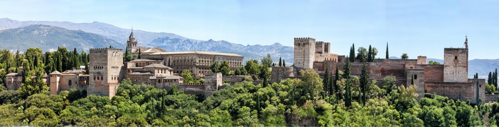 Granada'daki Alhambra sarayının bahçeleri