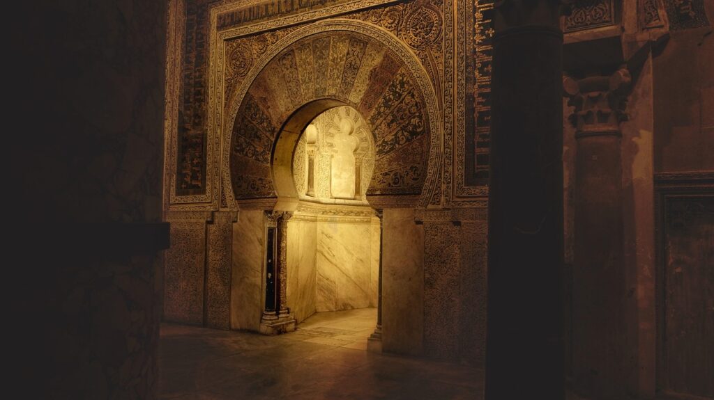 Divriği Ulu Cami'nin taş oymalı portalı