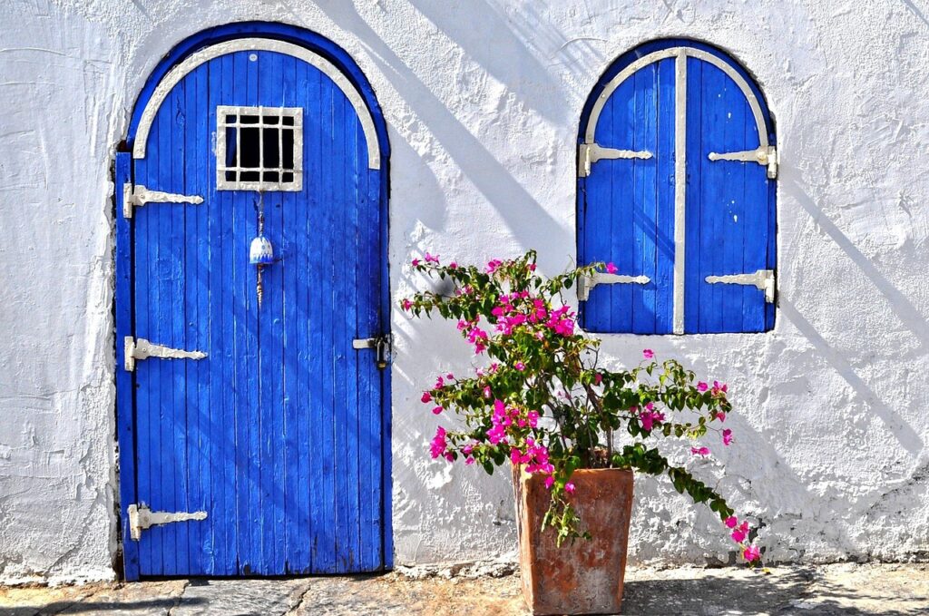 Bodrum limanını çevreleyen tarihi kalenin görünümü