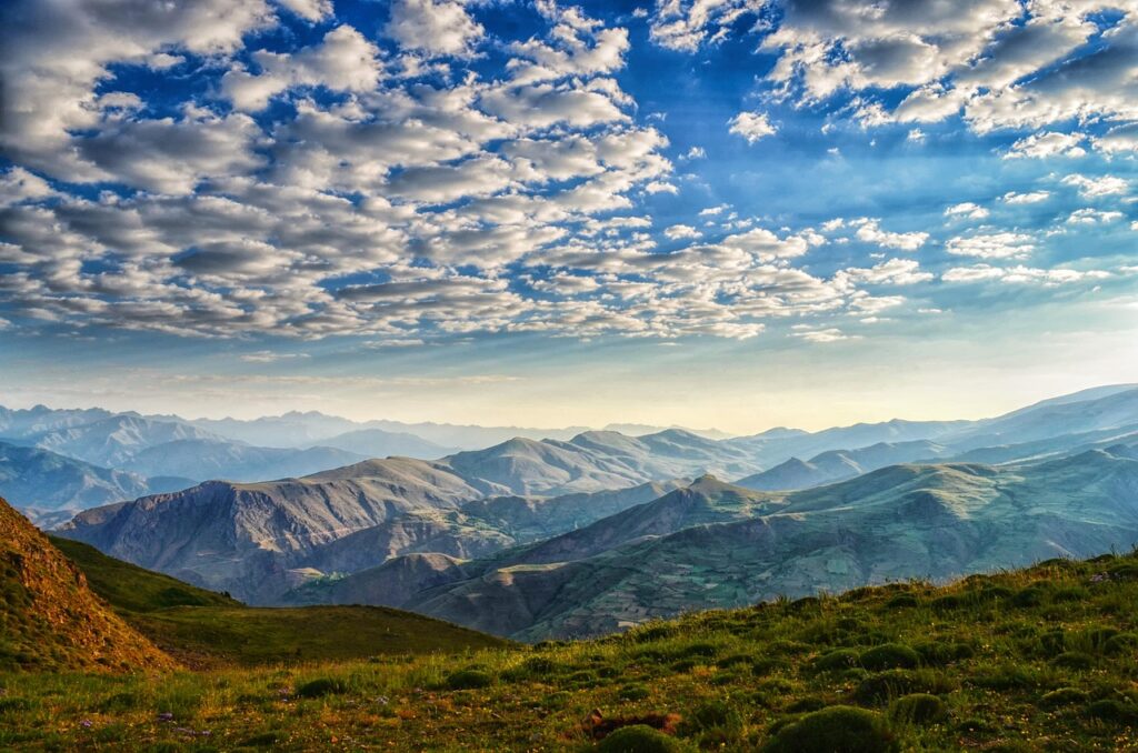 Türkiye'de geniş bir yayla manzarası